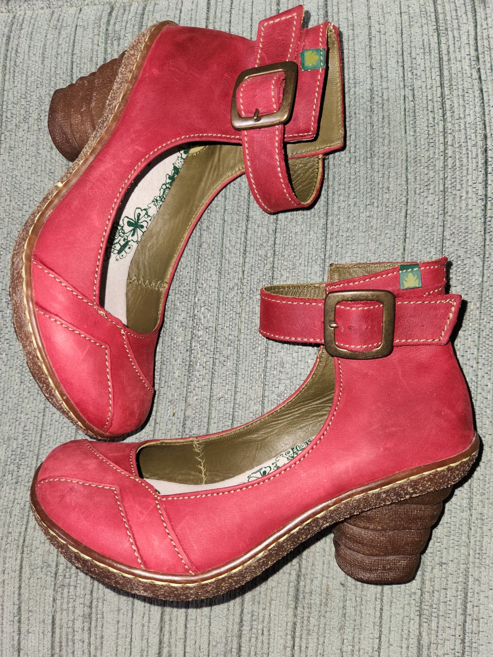 🍉El Naturalista Red Ankle-Strap Chunky Heel Pumps